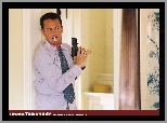 szczoteczka, Mathew Perry, pistolet