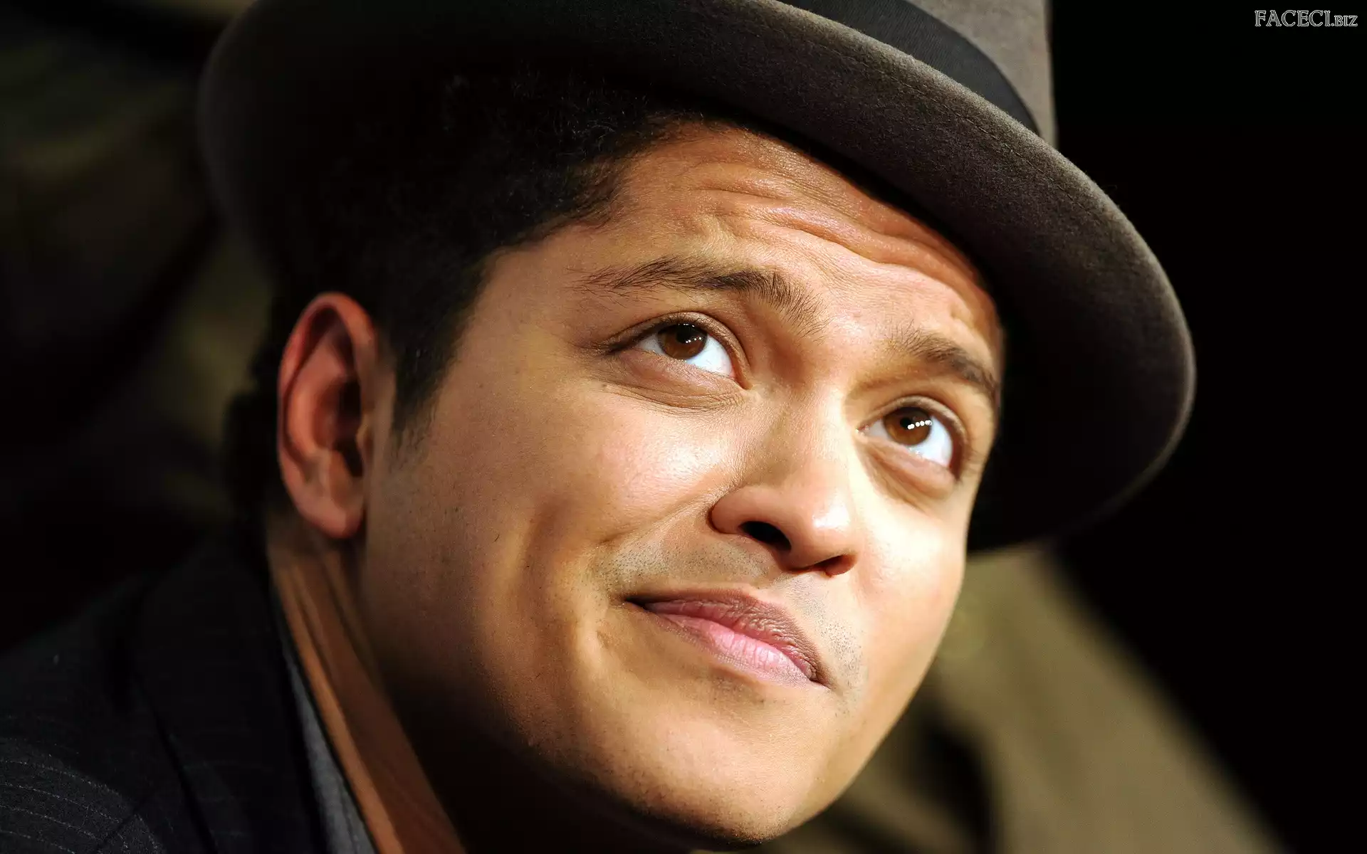 Bruno Mars, Mężczyzna, Piosenkarz