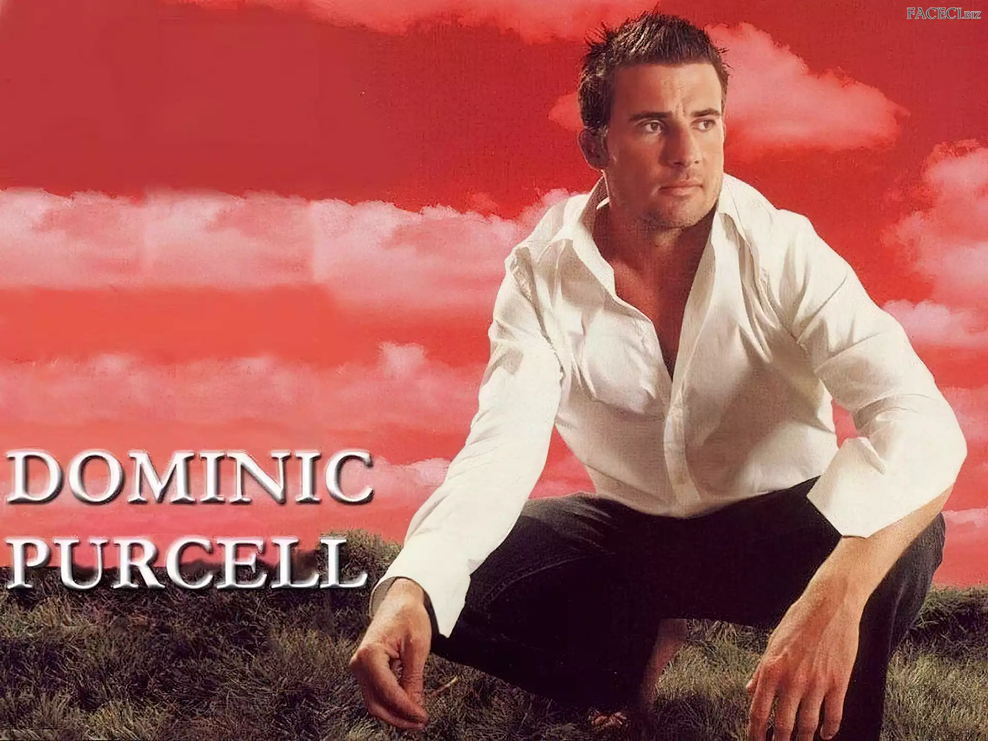 jeansy, Dominic Purcell, biała koszula