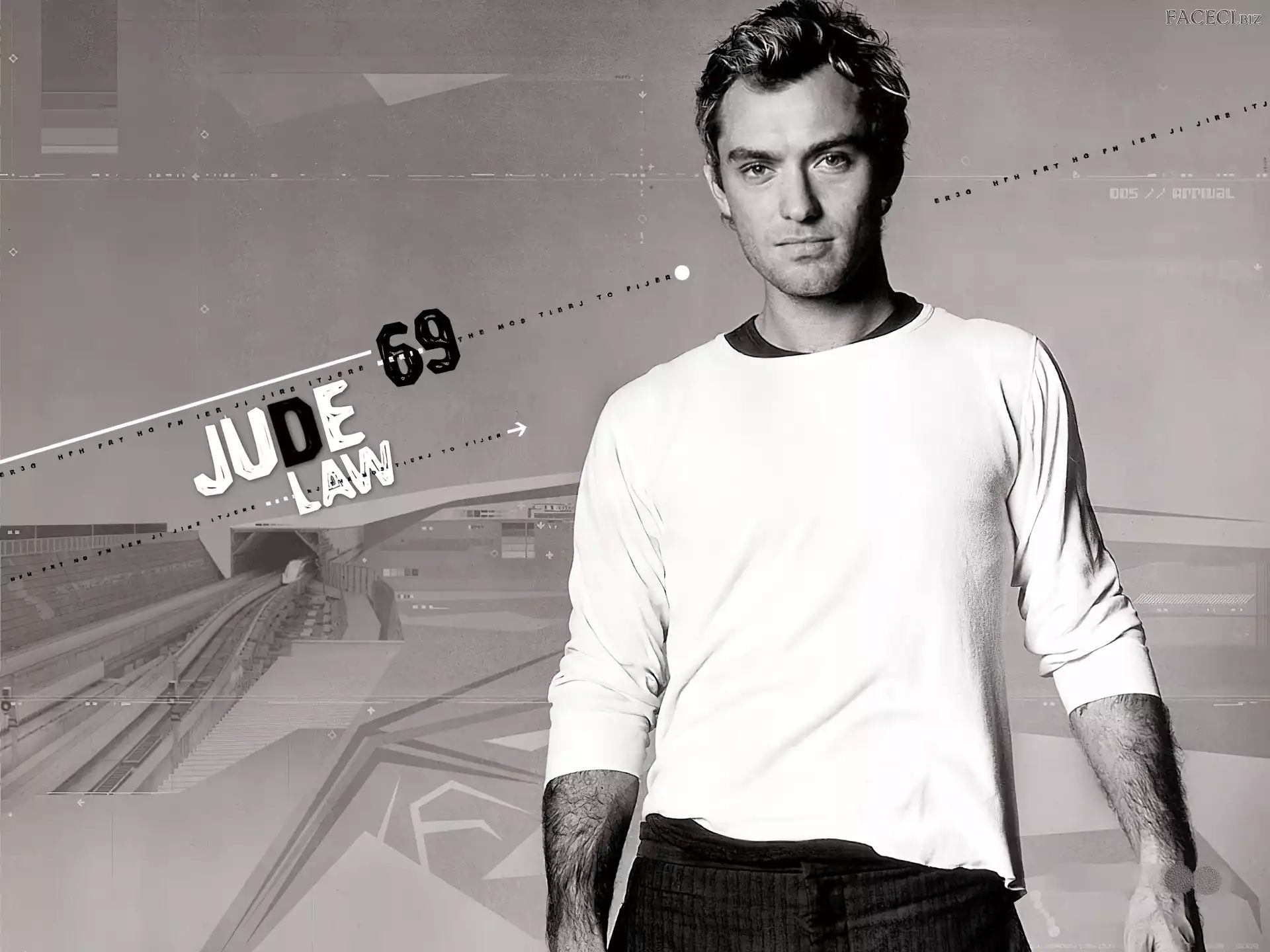 Jude Law, biała koszulka