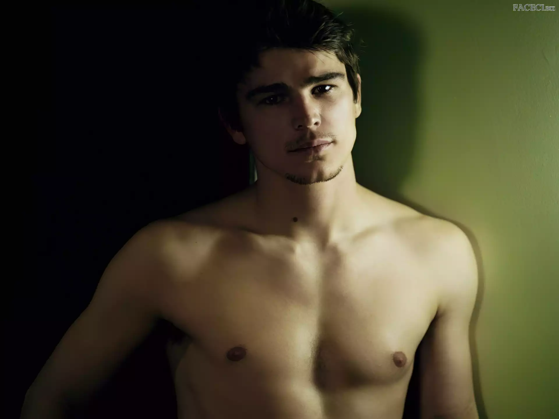 pieprzyk, Josh Hartnett, bródka