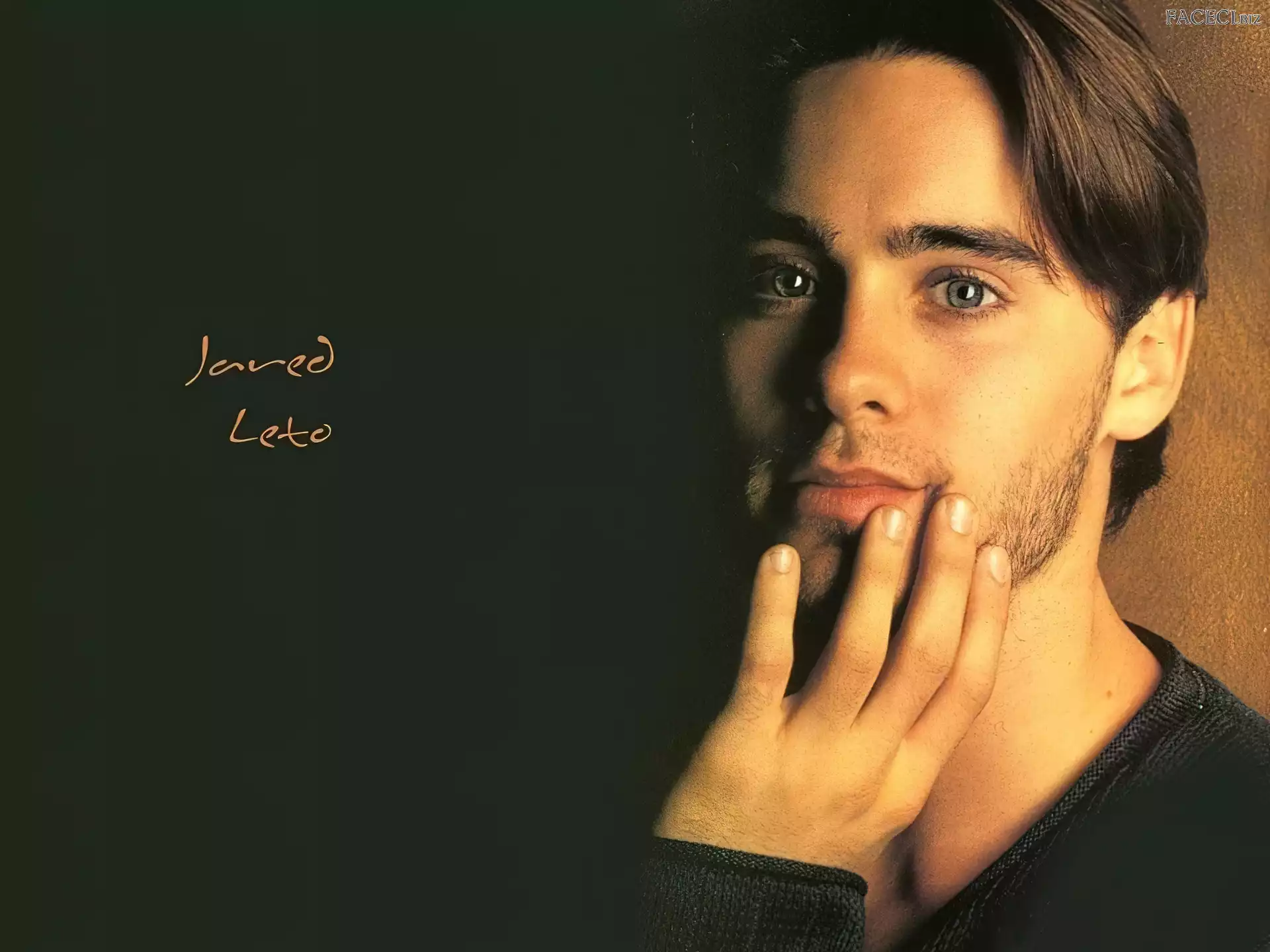 ręka, Jared Leto, niebieskie oczy
