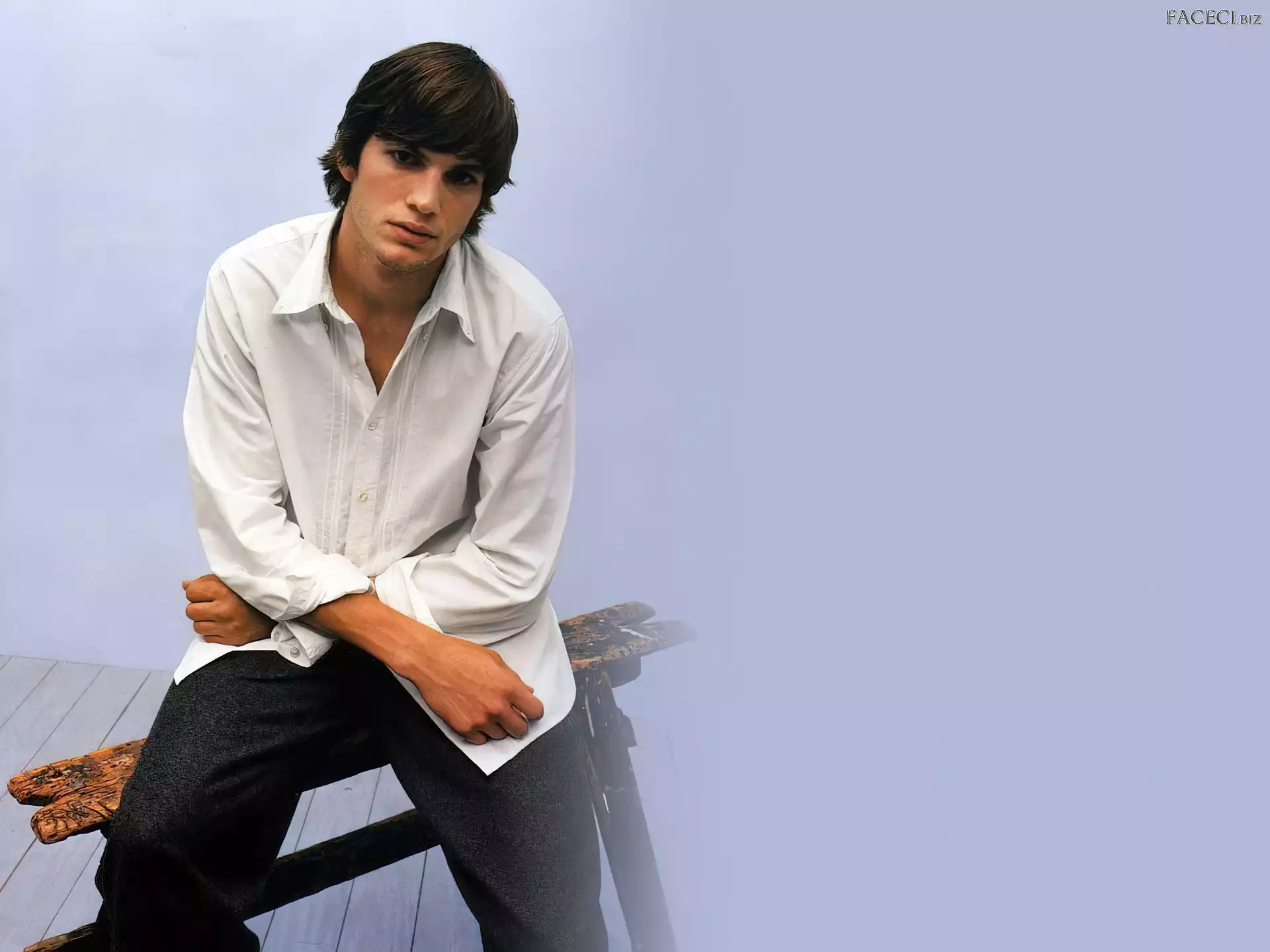 spodnie, Ashton Kutcher, koszula